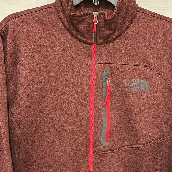 The North Face Men’s Quarter Zip pullover sweatshirt size M - Picture 3 of 6